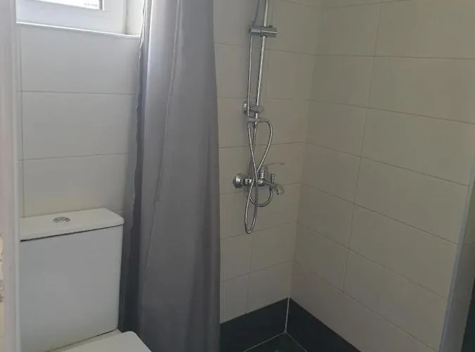 A Pleasent Small -studio Close To The Port Of *