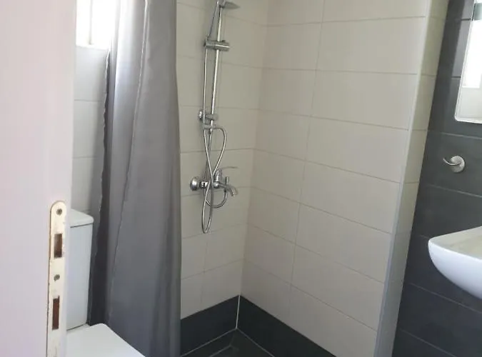 A Pleasent Small -studio Close To The Port Of Апартаменты *