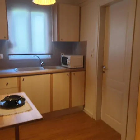 Appartement A Pleasent Small -studio Close To The Port Of