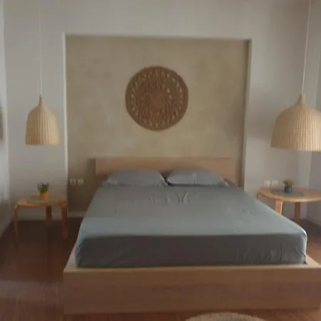 A Pleasent Small -studio Close To The Port Of Apartment