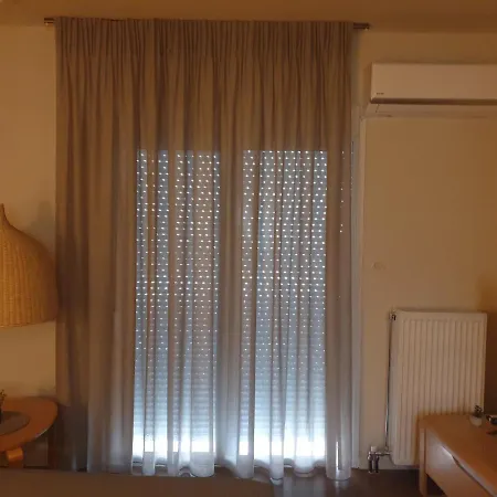 Apartament A Pleasent Small -studio Close To The Port Of Wolos